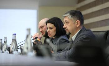 State Tax Service, Economic Security Bureau, State Labor Service and representatives of the restaurant business discussed ways to un-shadow the industry