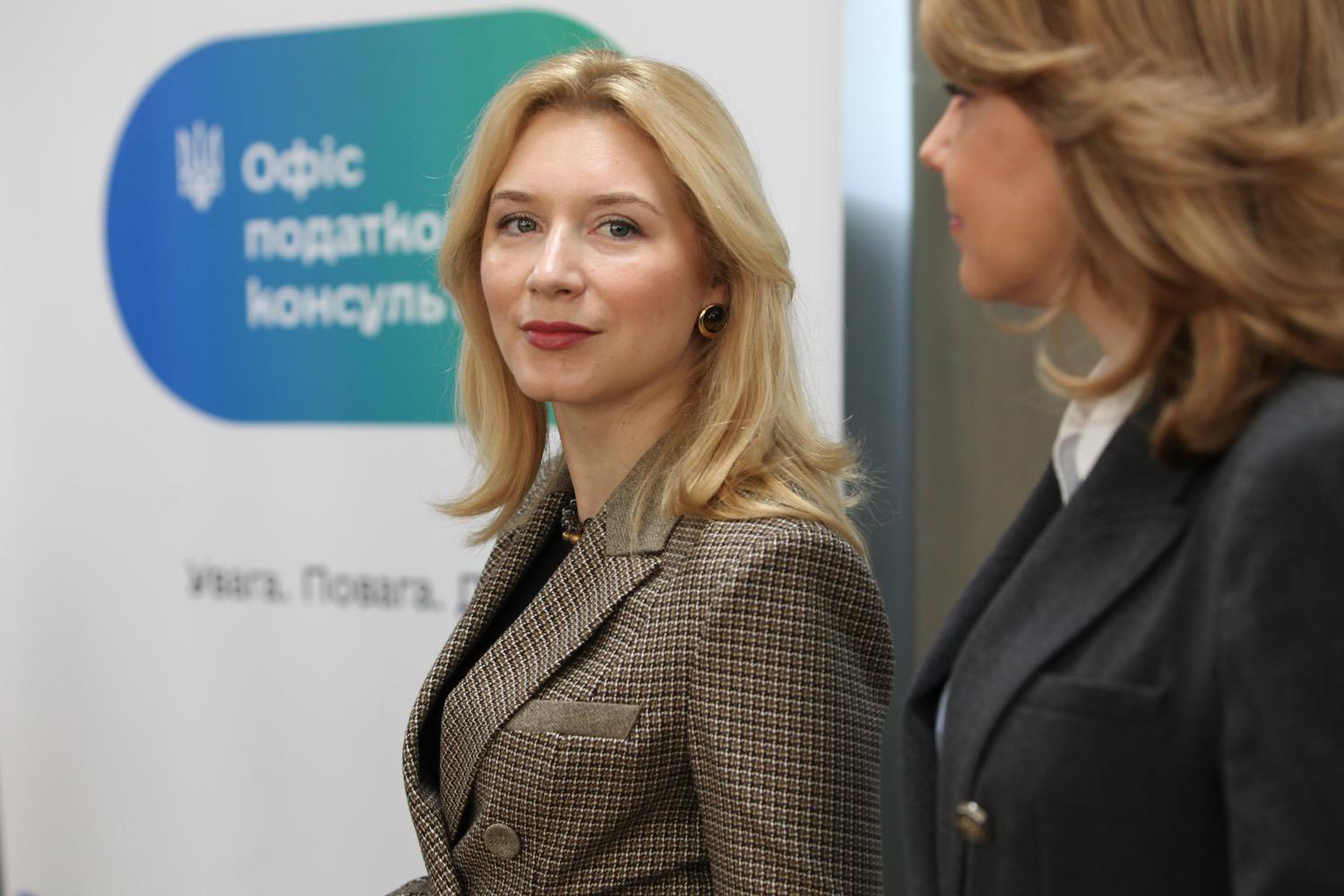 State Tax Service and the State Employment Service launched joint tax support service for the grant program participants. Фото № 3/2