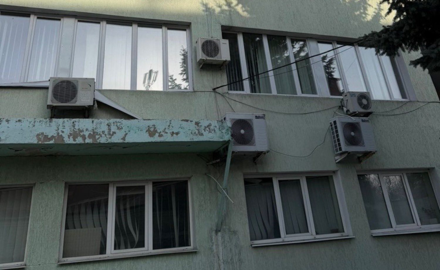 As a result of enemy shelling in Poltava region, one of the Tax Service’s premises was damaged. Фото № 4/3