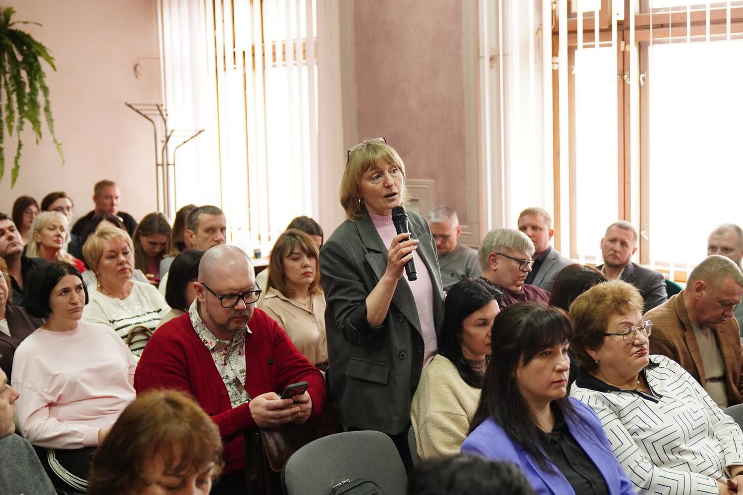 Team of the State Tax Service and business of Cherkasy region discussed business fragmentation, VAT and risky operations. Фото № 5/4