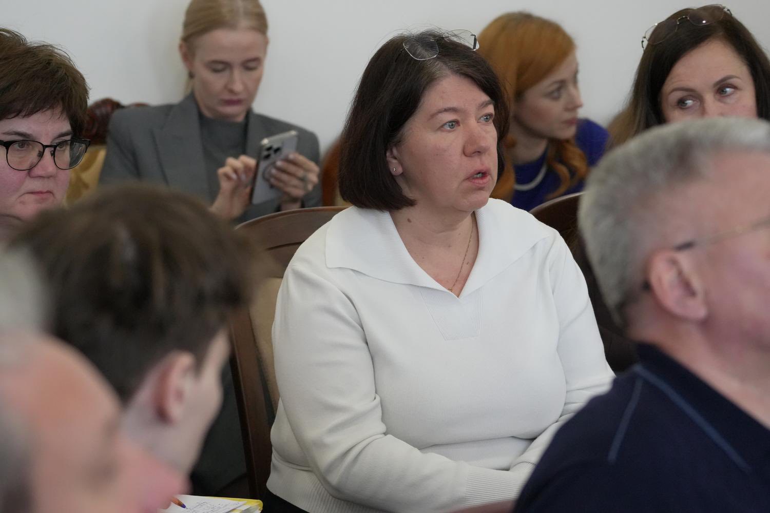 Lesya Karnaukh’s meeting with representatives of analytical centers: emphasis on qualitative data, analytics and services. Фото № 11/10