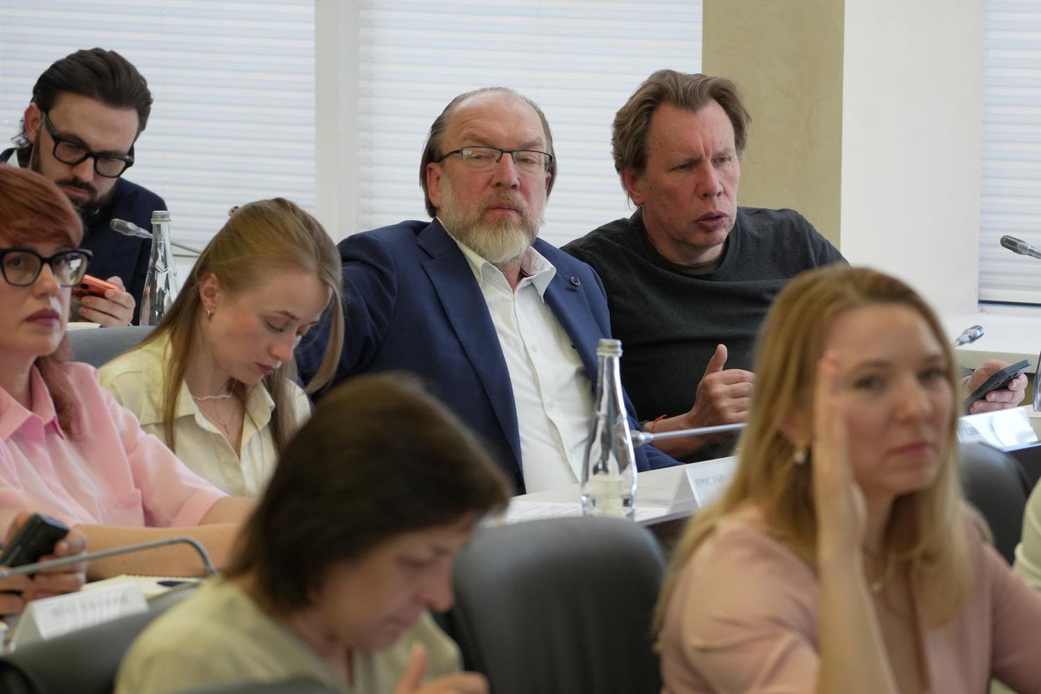 Податкові надходження, цифровізація та податкова медіація: ключові теми зустрічі Лесі Карнаух та бізнес-спільноти. Фото № 13/12