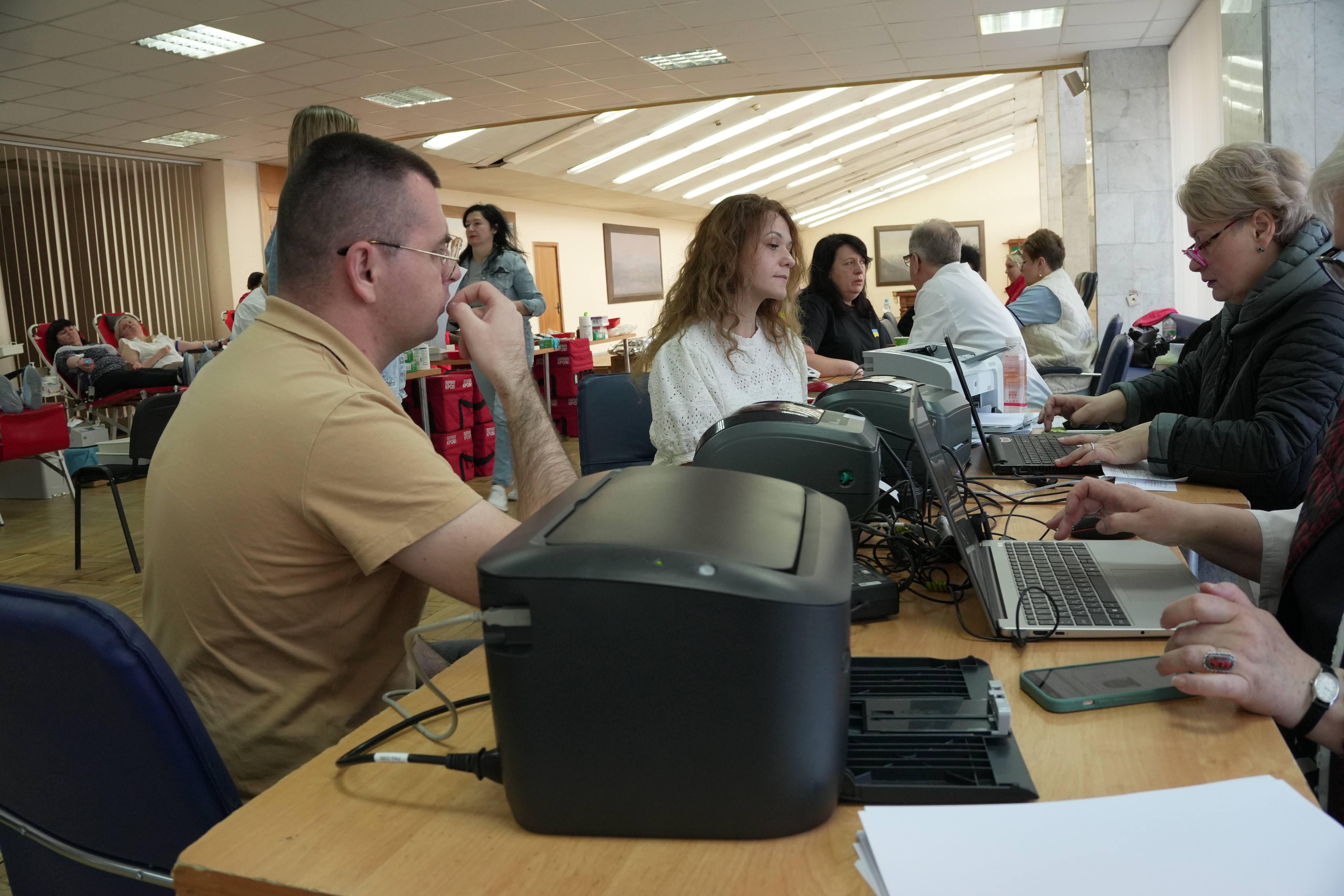 "Your blood can fight": employees of the State Tax Service joined charitable donation campaign. Фото № 2/1