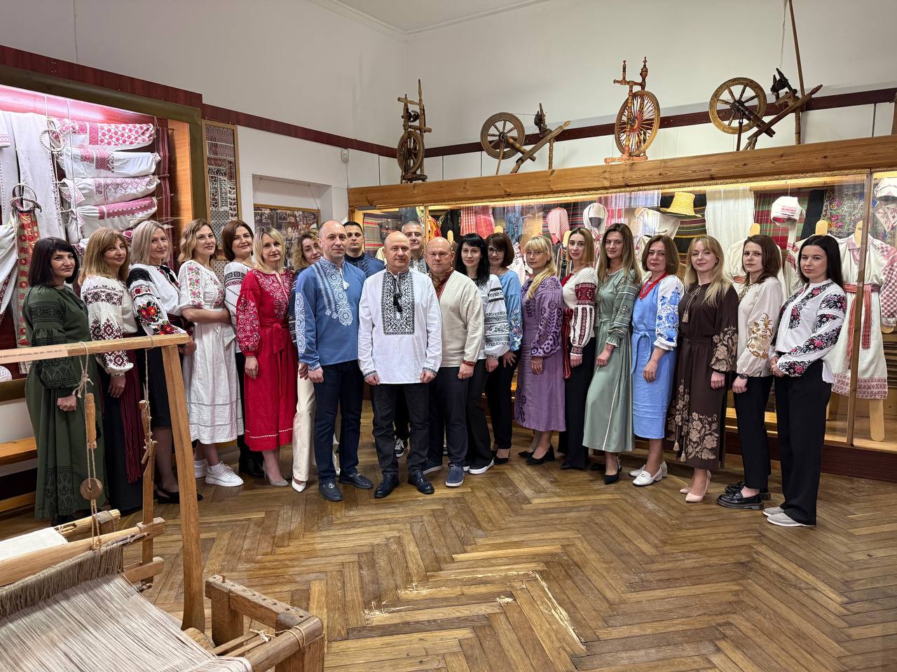 Vyshyvanka as a symbol of unity: State Tax Service joined the holiday. Фото № 27/26